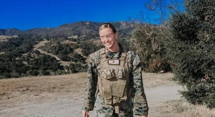 “连美国女兵都敢碰！”2019 年，阿富汗美军基地，一名印度工人强碰了美国女兵，