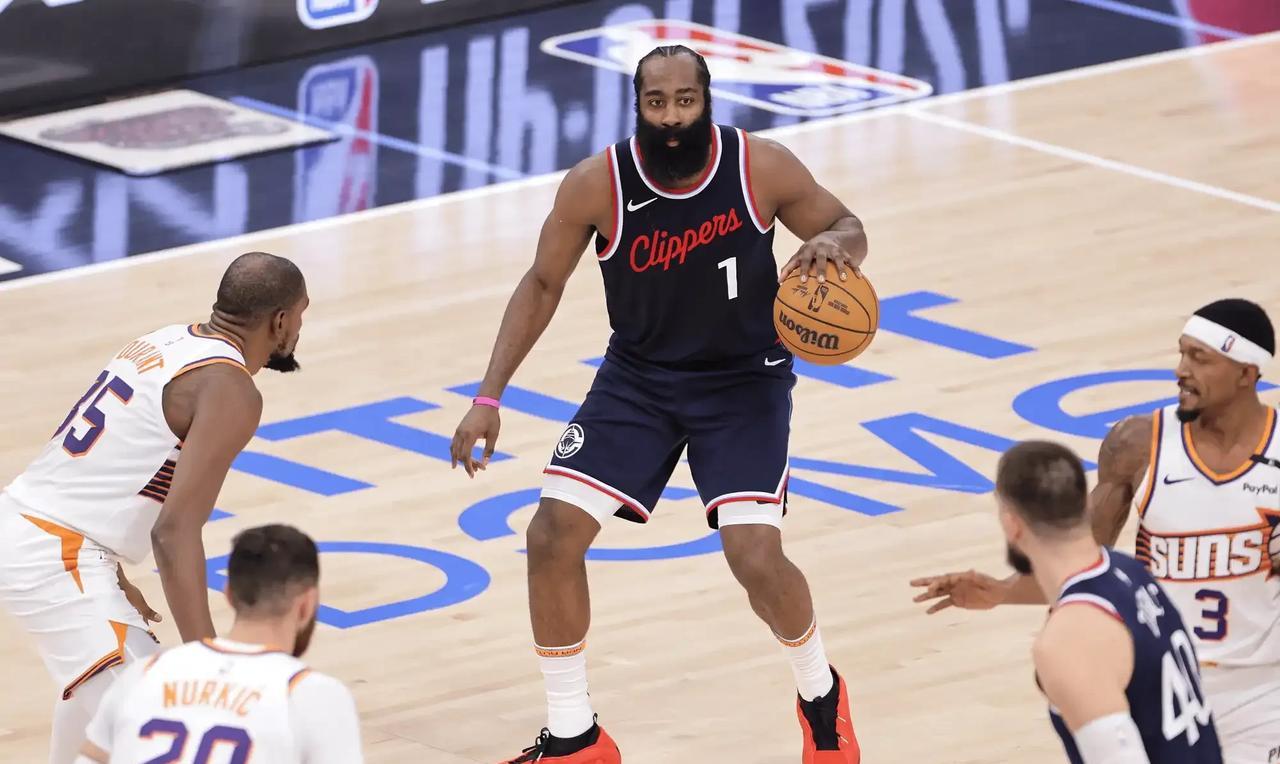 哈登为什么力压申京成为最佳阵容最后一人？
刚刚公布的NBA最佳阵容结果，哈登总票