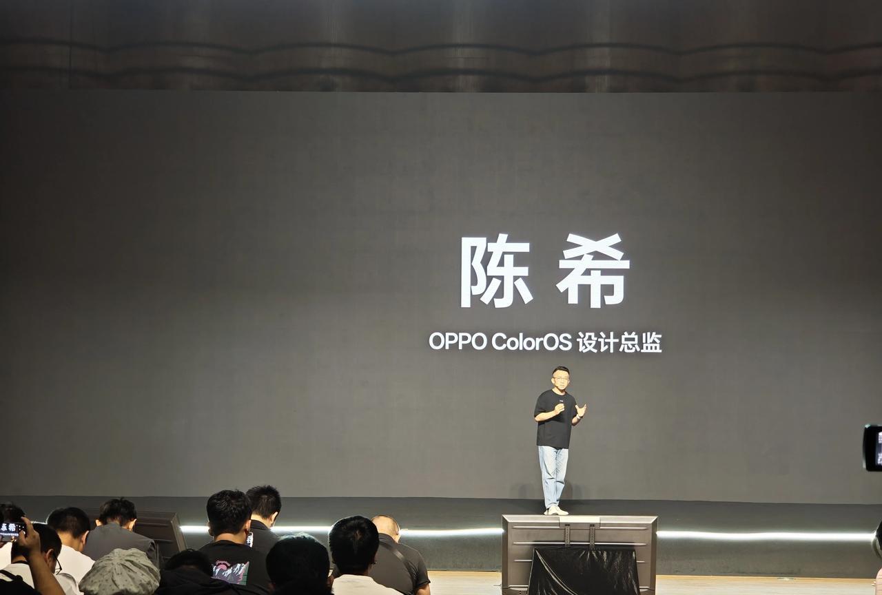ColorOS16浅浅发布了一下，依旧是主讲丝滑。
而继极光潮汐后，此次还带来了