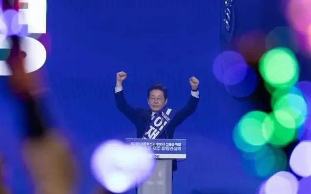 昨天（6月4日），有四个没有想到：
第一个没有想到的是：李在明能顺当选韩国第21