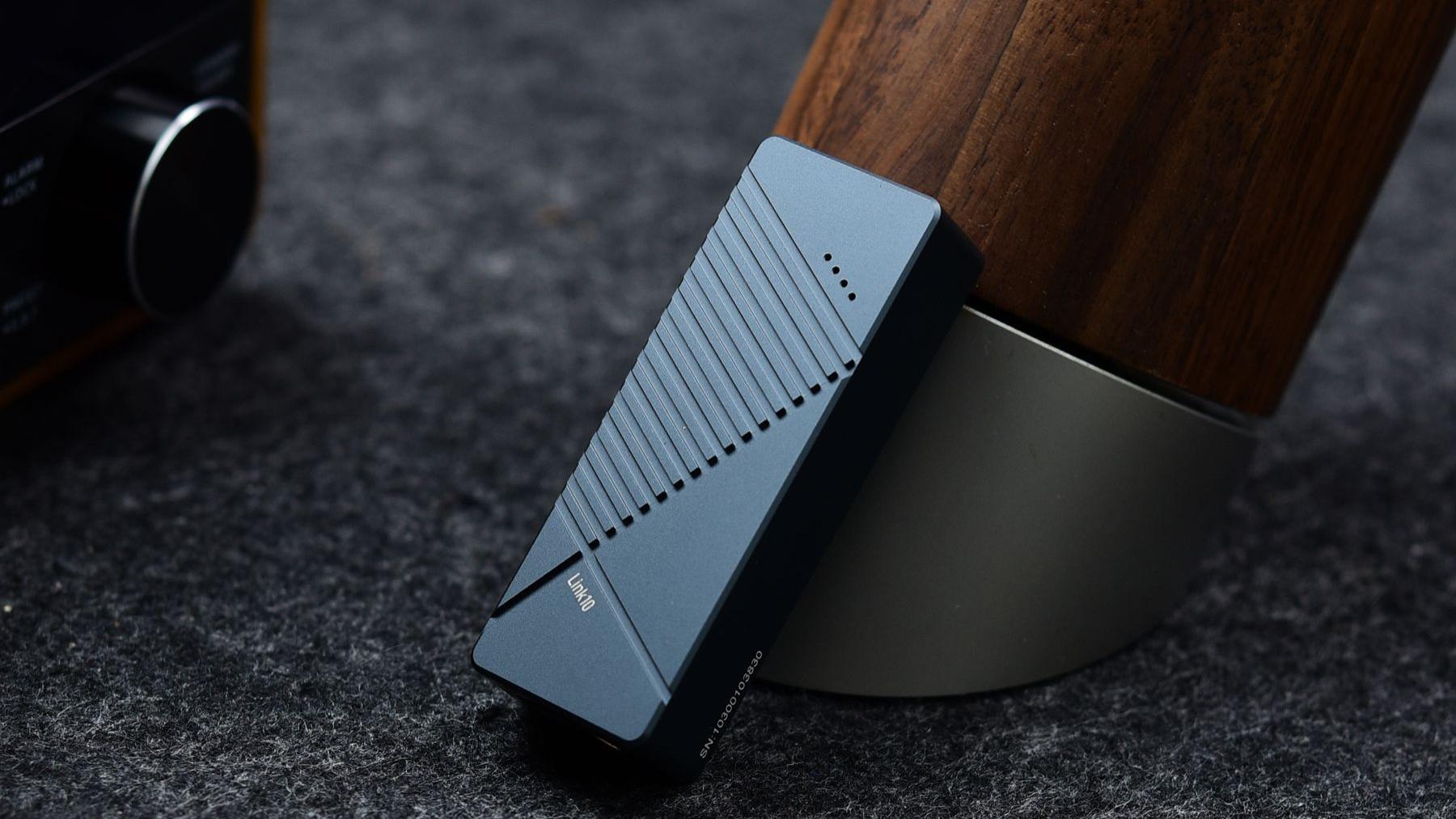 500元档最成熟的便携解码耳放，推力大、控制力强，调音健康