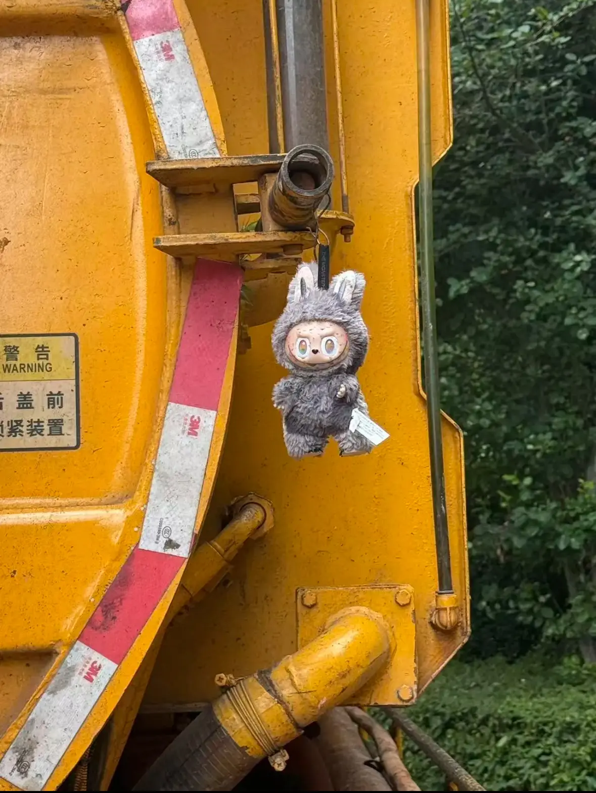 这么贵的labubu就这样挂？真的是暴殄天物啊