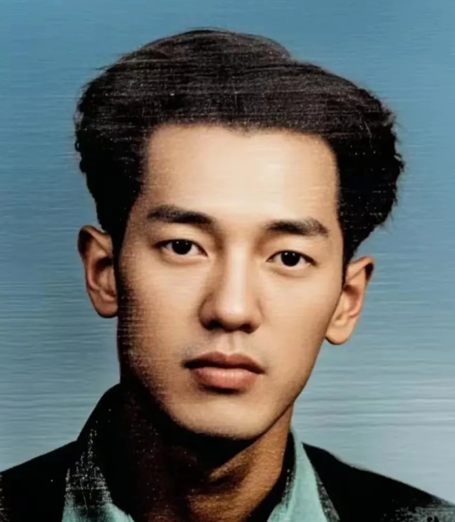 1988年，“中国核潜艇之父”黄旭华在南海做深潜实验后，回家看母亲，谁知道95岁