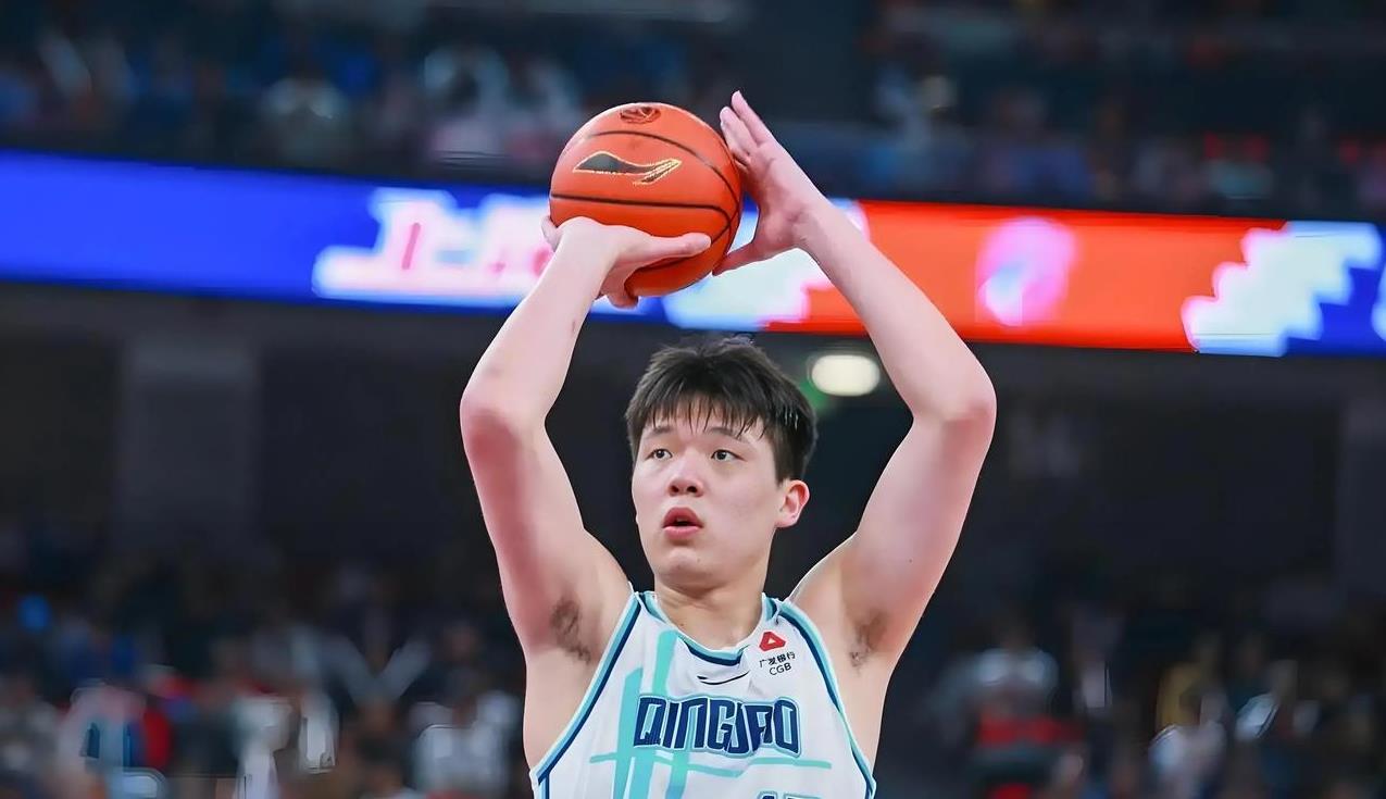 杨瀚森试训NBA表现亮眼
中国小将杨瀚森正在NBA试训，各项数据名列前茅，引起了