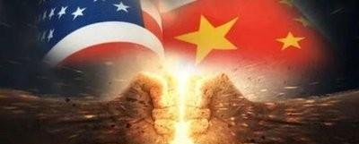 美国求中国再救他们一次？特朗普挑起的关税大战，非但没拖住中国，反而让美国站到悬崖