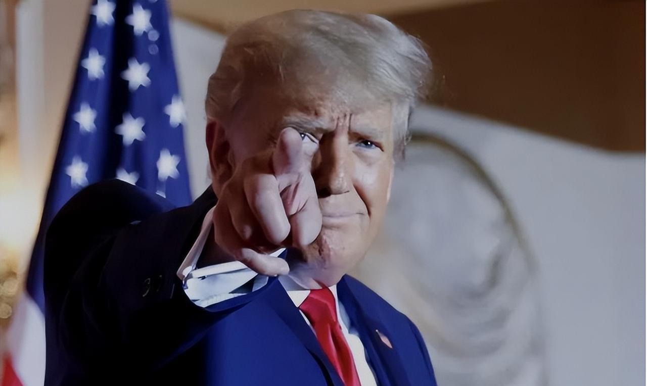 美国：我打不过中国还收拾不了你欧盟？特朗普刚对中国服软签协议，转头就对欧盟“下刀