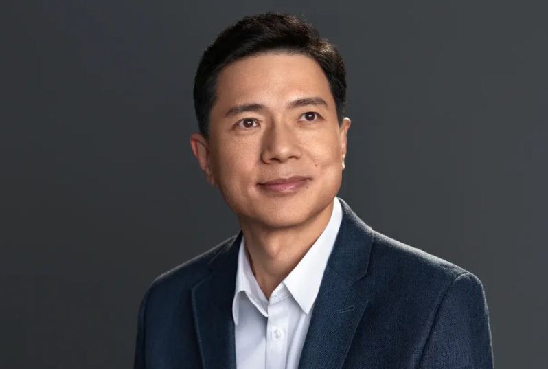 李彦宏怎么也没有想到，前不久的DeepSeek已经让他苦不堪言，现在又要被自己一