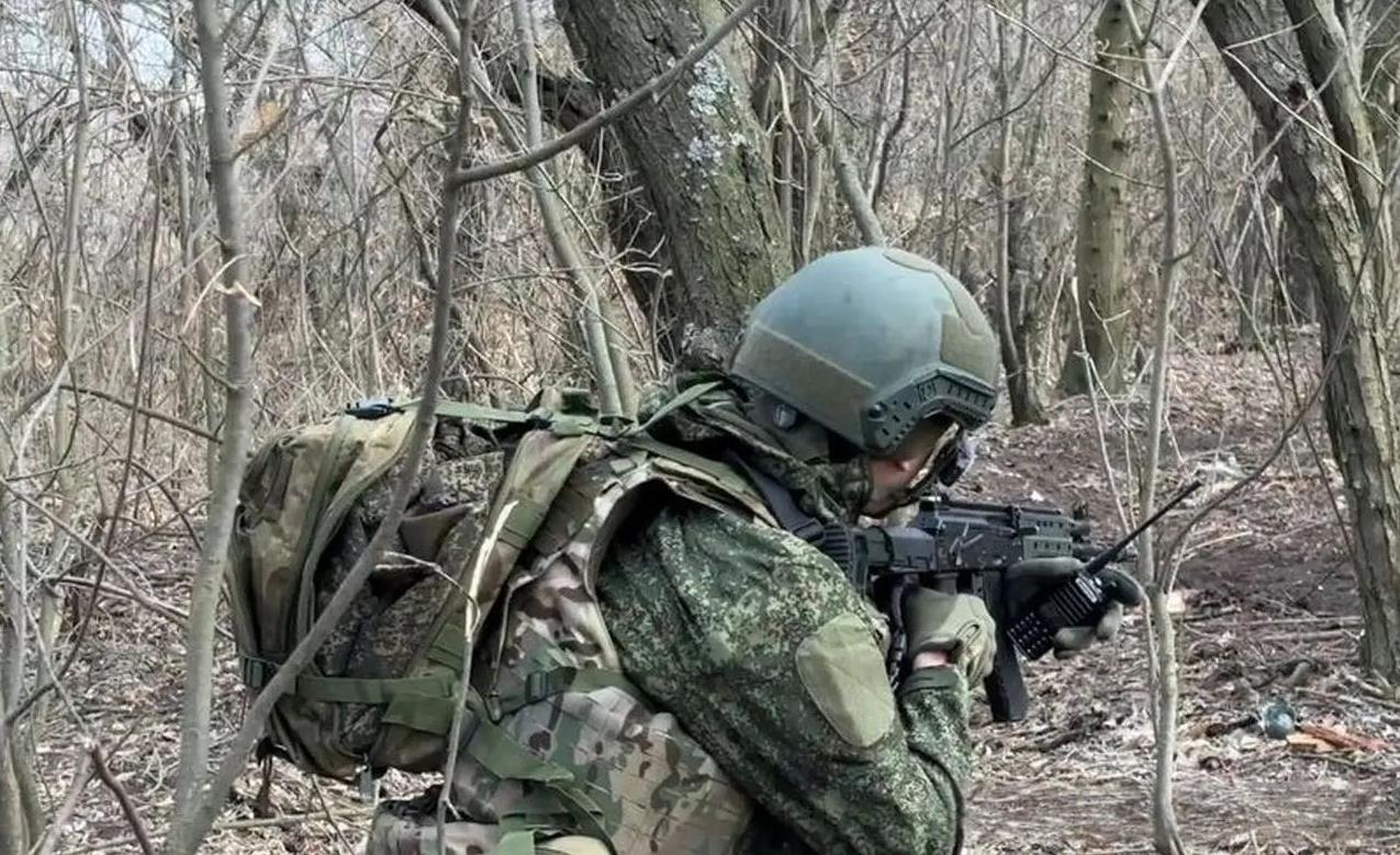 很多人不理解，区区一座红军城，为什么要打这么久？一些人甚至认为，俄军的战斗力不行