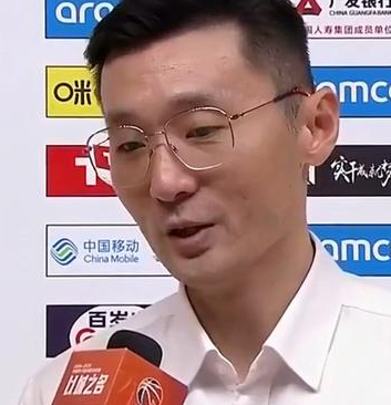 新疆男篮主教练刘炜谈球队惨败浙江，他表示：我觉得我们这场还是打了半场好球的，尤其