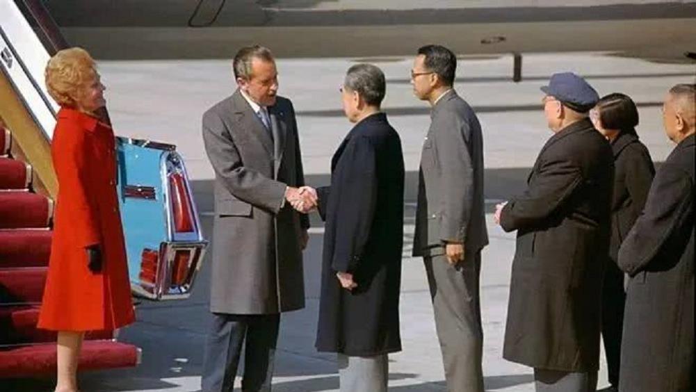 中美脱钩不可怕：美国对华禁运20年，为何成了自己打脸的闹剧？