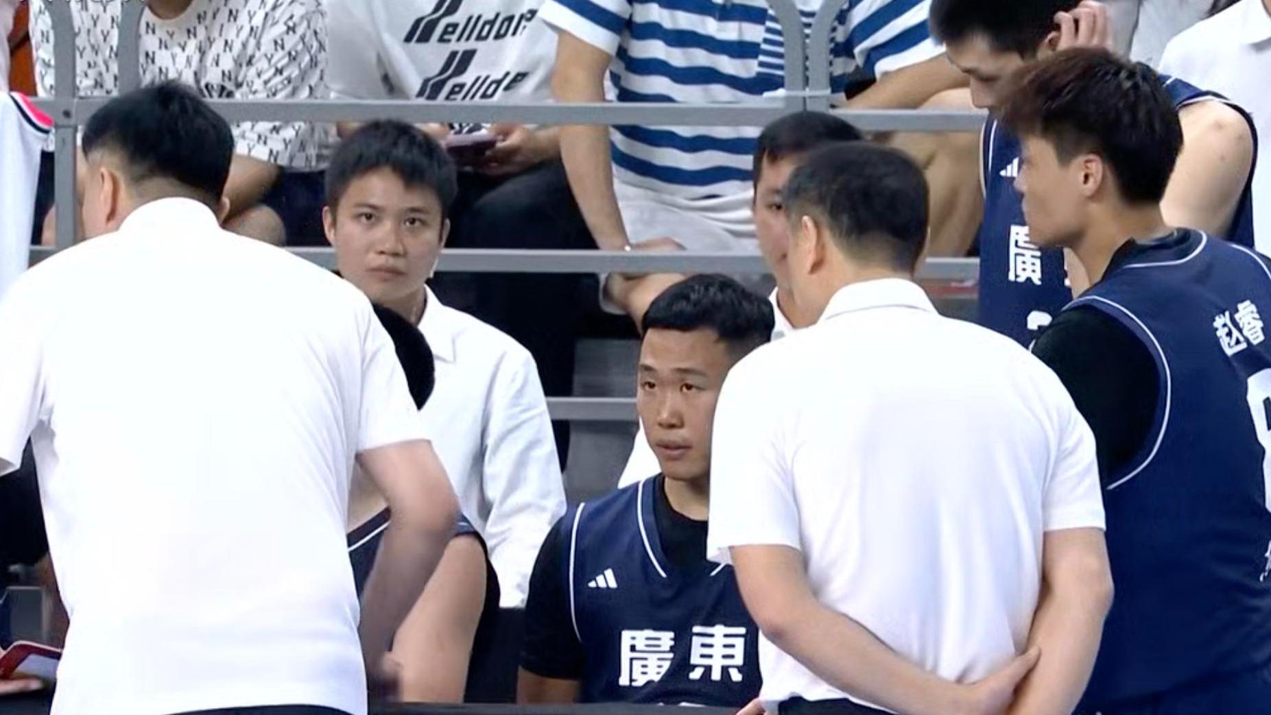 广东开局吊打浙江，赵睿爆发 胡明轩回暖，杜锋满意