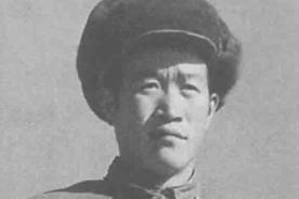 1964年，当毛主席得知奇袭白虎团的英雄杨育才如今仅担任副连长一职时，他的眉头不