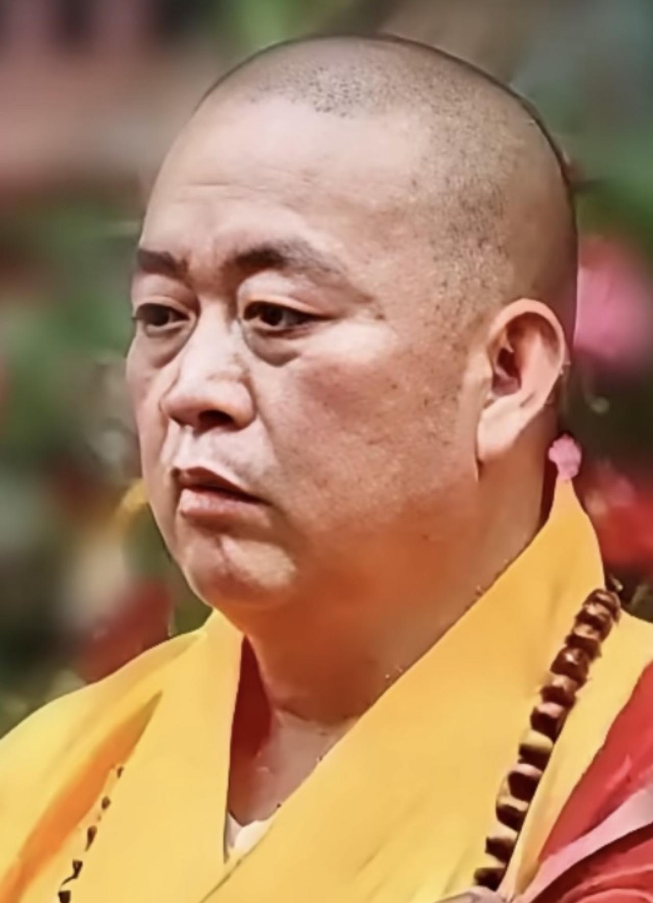 中国人民最恨的人，其实是那些卖国求荣的汉奸。
释永信，你作为一个“高阶”和尚，吃