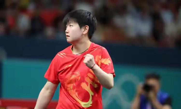 吓一身冷汗，孙颖莎惊险以3-1战胜大藤沙月，晋级女单四强。孙颖莎先输一局后连扳三