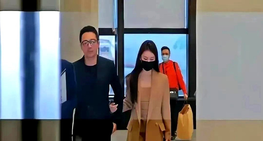 张兰汪小菲对小S事件沉默











小S到底藏着什么秘密？张兰和汪小