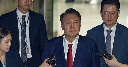 我的知识到2024年就过期啦











韩国前总统又被抓了，在野党道
