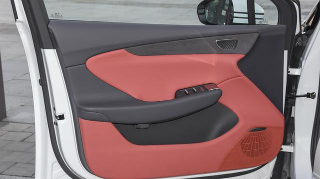 红旗天工05：外观大气，内饰豪华，续航850km，值得一看