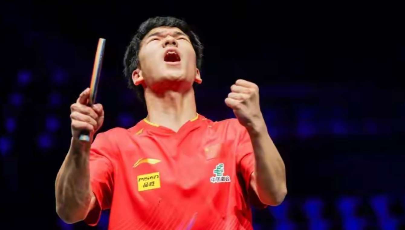 国乒又一位球员，遭遇一轮游[玫瑰]

WTT澳门冠军赛，男单首轮
🇨🇳向鹏2