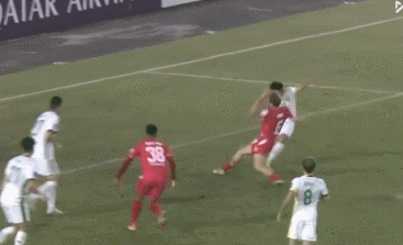 乌龙球？北京国安丢球了，双方踢成1-1