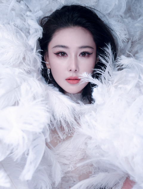 张馨予这顶级的美貌，超迷人的！