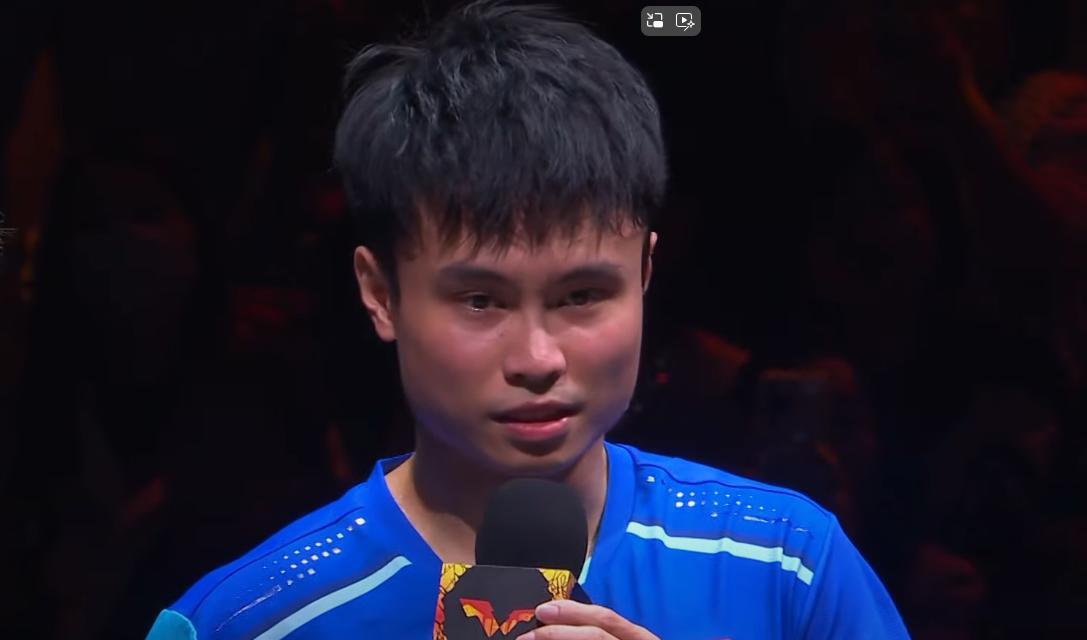 爆冷！周启豪3:0零封林德，记者采访说了实话！
记者问：
启豪，你能3:0击败一