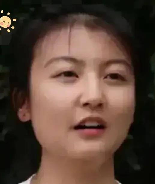 清北这回怕是碰上“世纪尴尬局”了！
河南724分高考女状元横空出世，
六科总共才