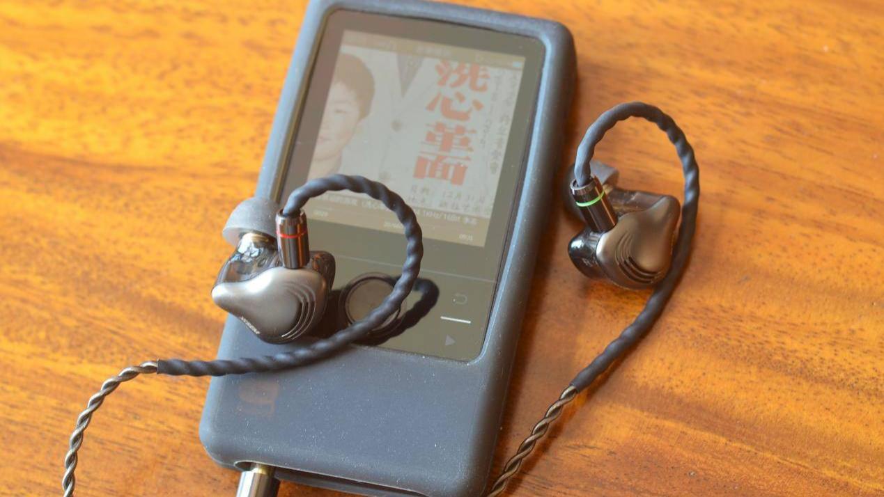 百元级西圣入耳式HiFi1有线耳机，带给你耳朵纯粹的聆听