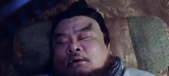 757年，安禄山正熟睡，阉人李猪儿一刀捅进他的肚子，“唰”地往下一划，顿时一片鲜