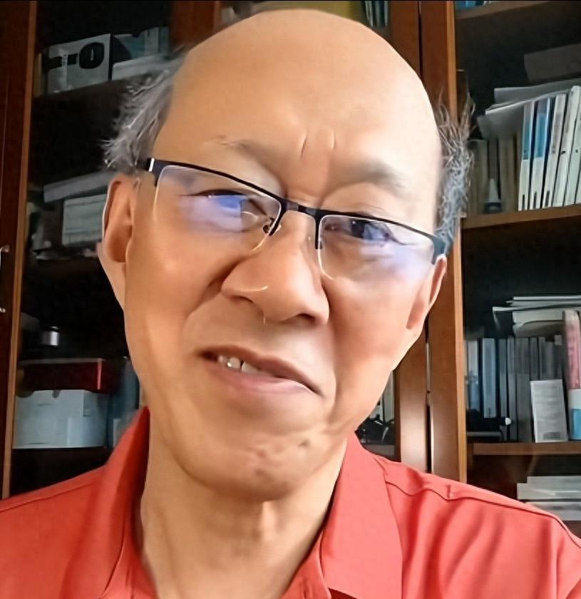 上海教师怒批高考作文后续，原作者回应质疑，网友：这才是真学者
上海高考语文作文题