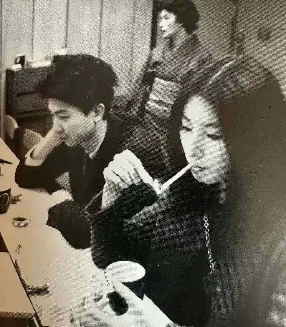 1964年的蔡澜和他当时的日本女朋友
