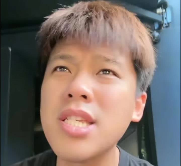 葛斯齐再次发声：
老梅请出来回答大家的疑问，
包ji到底是怎么回事？
为什