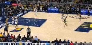 专打小狼！奥比-托平三分9中6 高效贡献20分！
刚刚结束的一场NBA常规赛，步