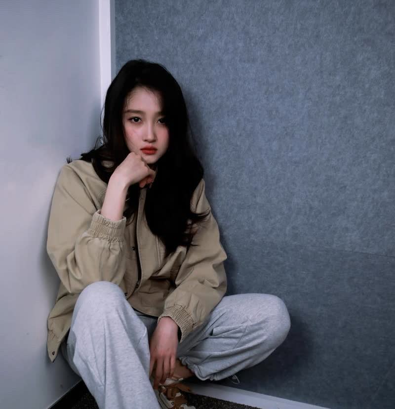 关晓彤现在不想让男方那边过得太舒服，于是开始跟媒体暗示两人分开的事，还暗戳戳透露