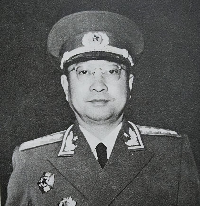 1952年，弹道专家张述祖向陈赓推荐一位人才，却说是死缓犯。



凛冽的寒风裹