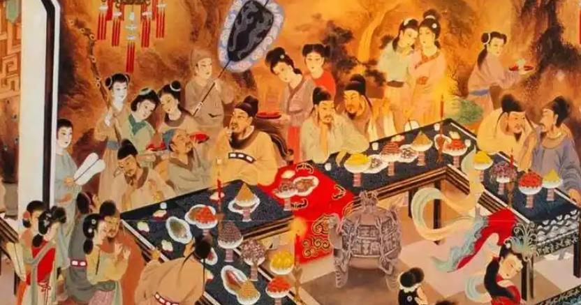 西晋末年，赵王司马伦的宴会上，众人正大快朵颐地吃着烤肉，没想到宾客顾荣发现一旁侍