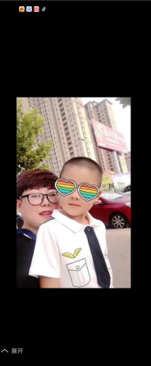 昨天晚上玉酱没有卖货，只单纯的和大家伙一起聊聊了天。

     她妈妈的病情比