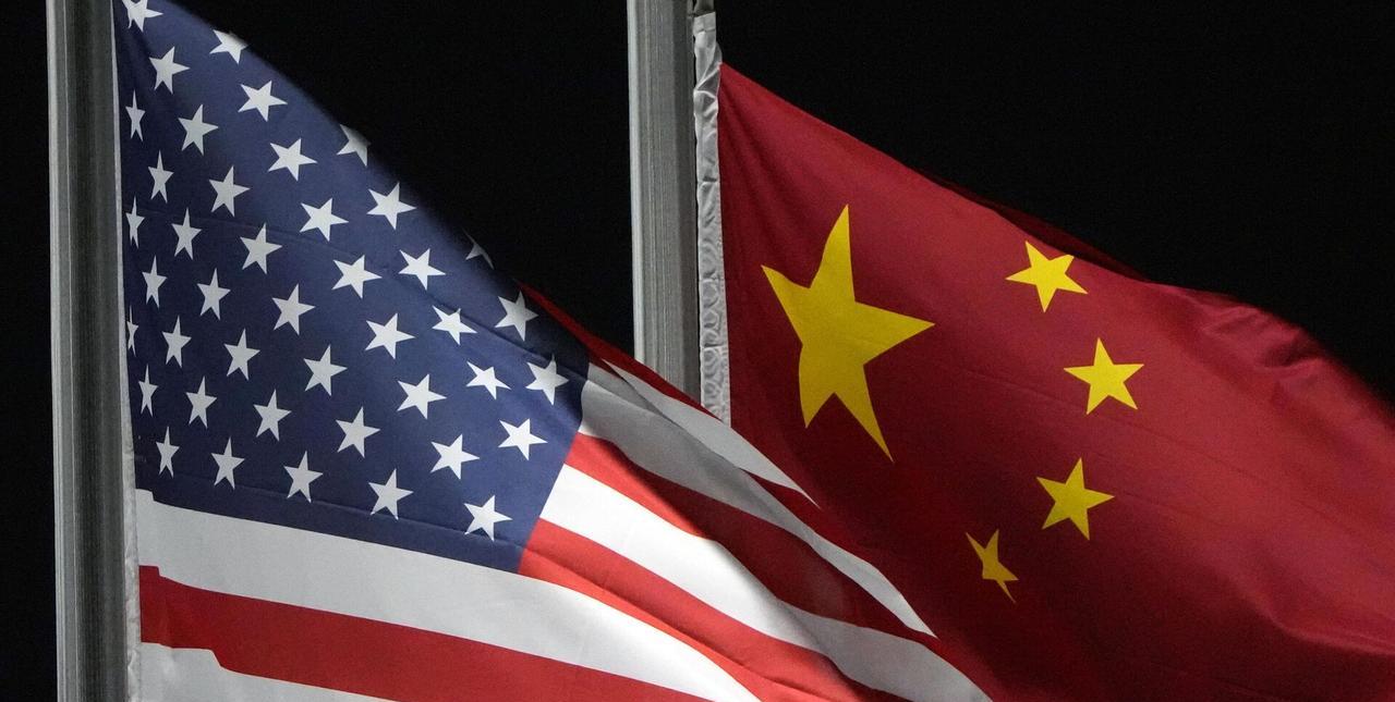 [太阳]美国对也门胡塞武装动武，是为了摸中国的底，美国很清楚，目前根本奈何不了胡