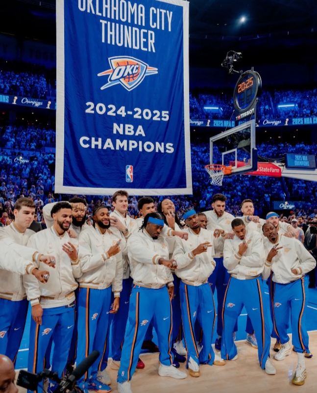 从宏观上谈谈雷霆缺什么，为什么最近一直再输，暴露的问题能不能解决。
雷霆最近状态