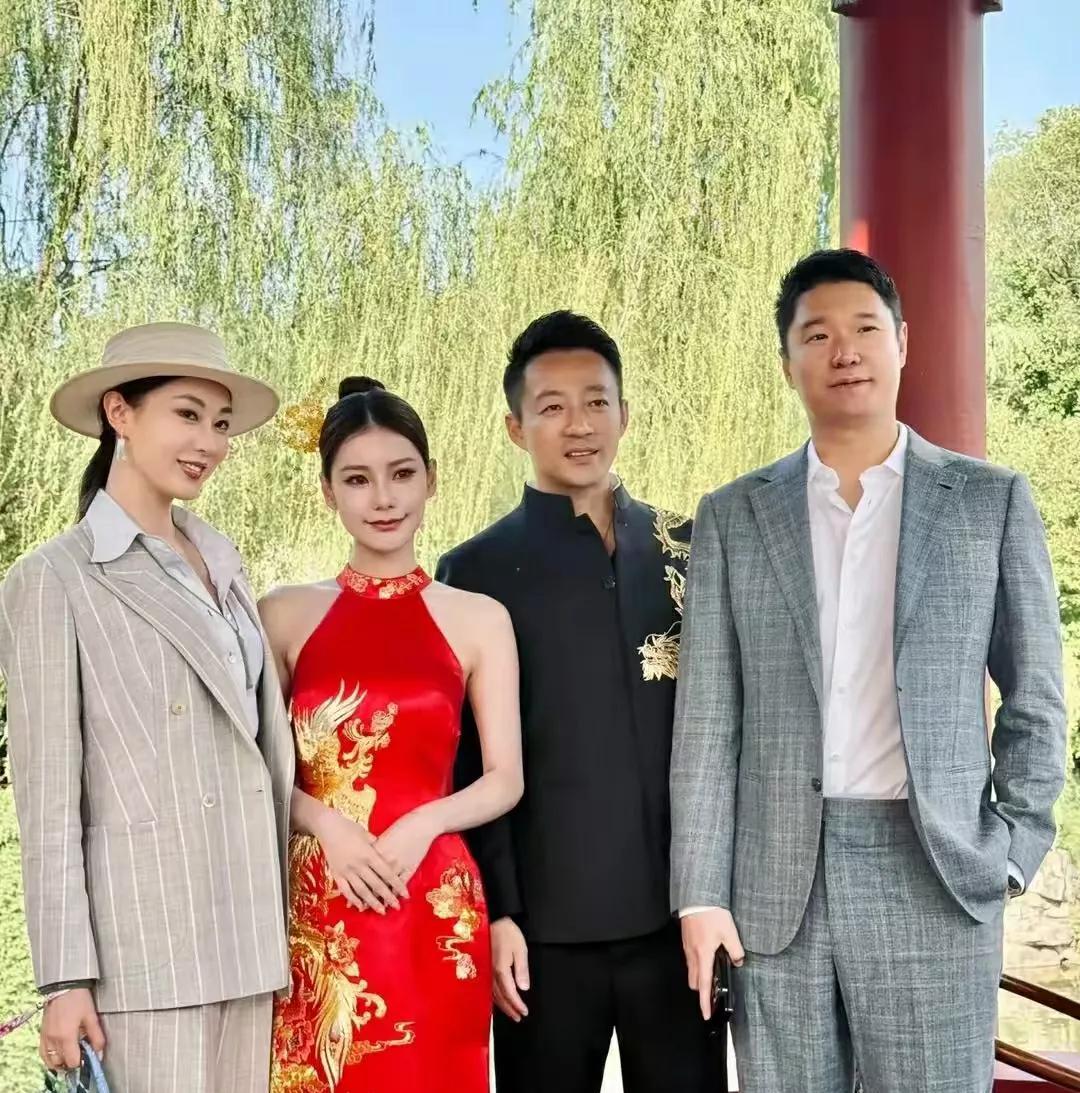 汪小菲结婚了！！！中式美学婚礼惊艳京城：汪小菲马筱梅四合院喜结连理
5月17日，