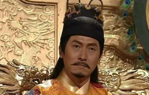 1642年，缺少粮饷的闯王李自成，挖开了朱元璋第十五子朱植的陵墓，甚至还焚毁了朱