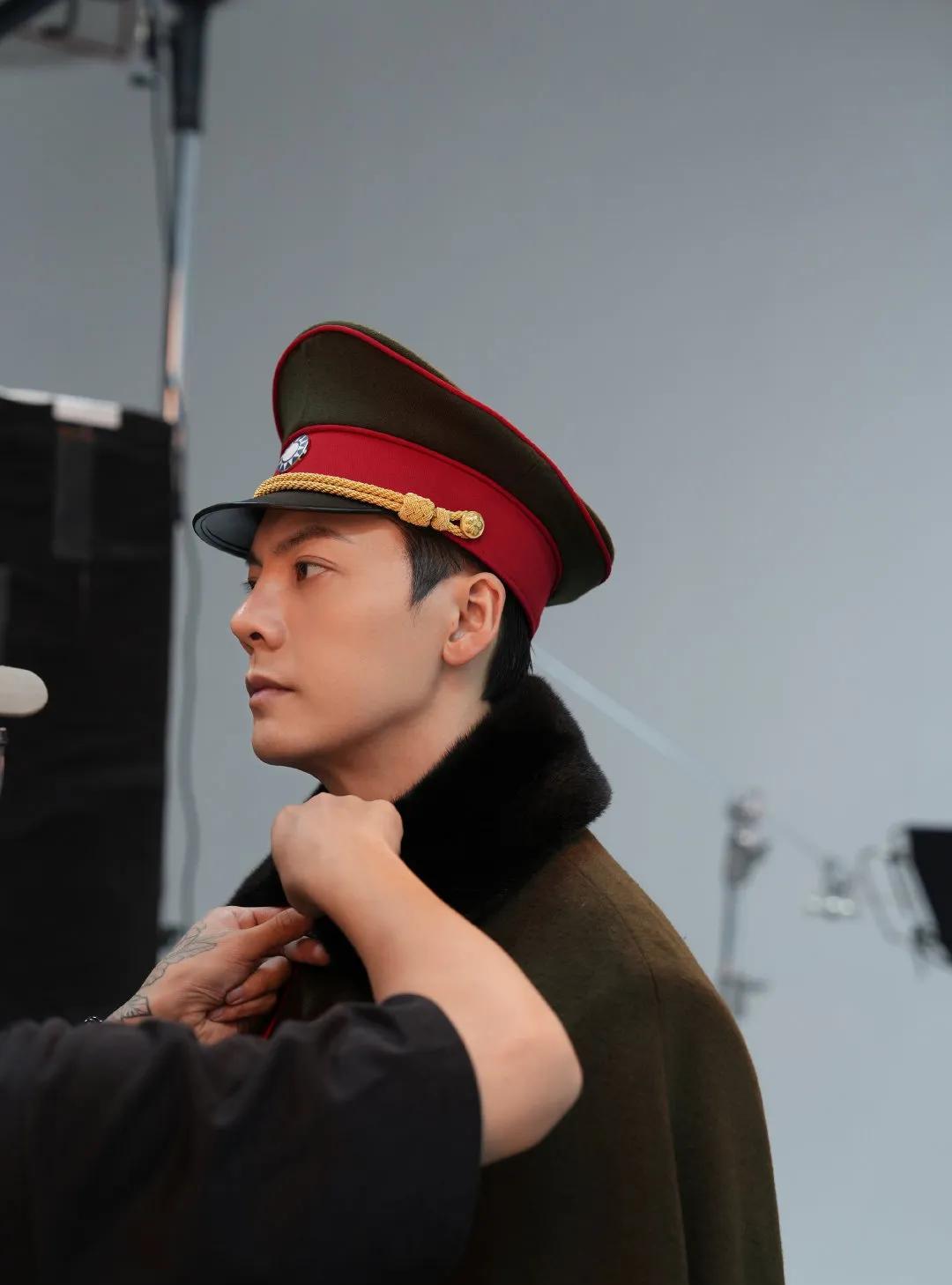 陈伟霆：十年沉淀，从青涩到霸气的张大佛爷归来
在娱乐圈的璀璨星空中，陈伟霆无疑是