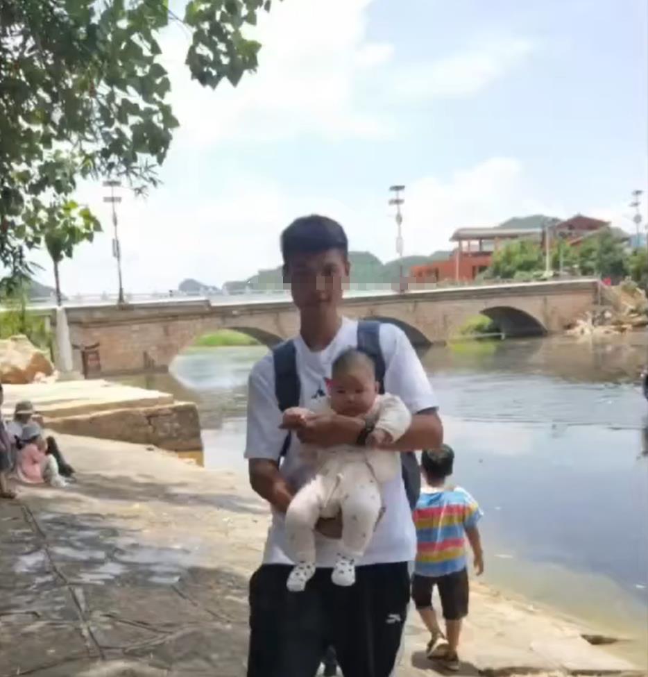 这个江西小伙太可惜了！在家被电击死亡，年仅27岁，他的大女儿才4岁，小儿子才几个