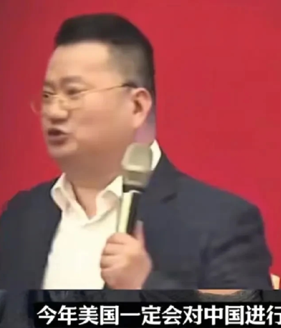 最近网络上有一个叫王冲的哥们可以说相当的火，原因居然是因为关税战。
很多网友都在