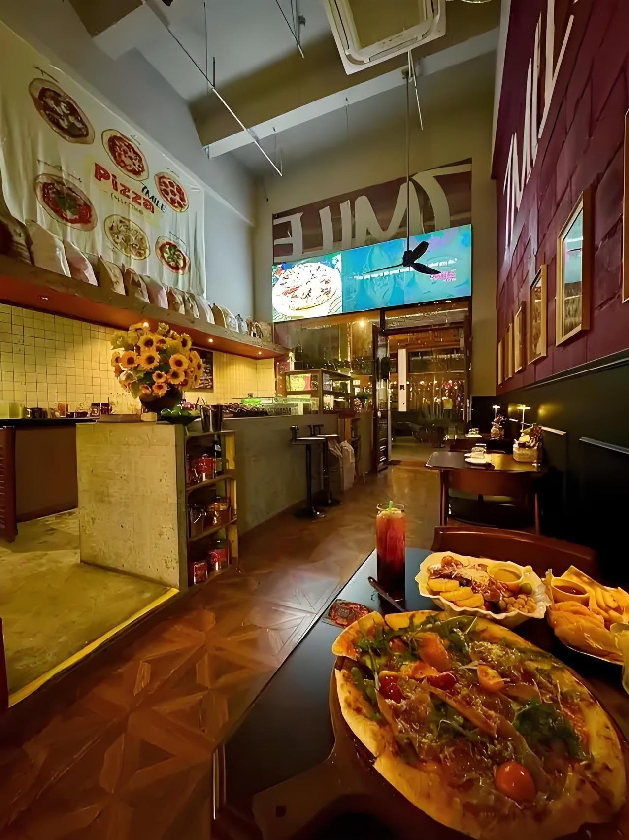 欧洲最佳披萨店：
1. Napoli On The Road，伦敦  
2. S