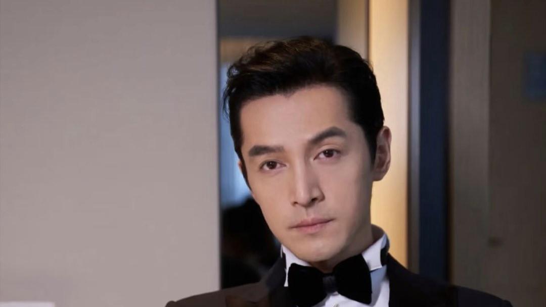 胡歌坦言走不出母亲去世阴影，究竟为何难以释怀？