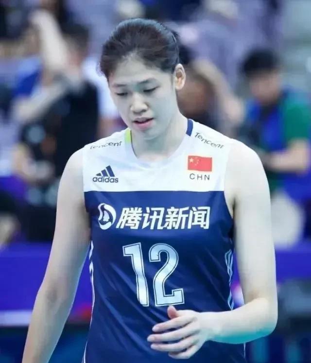 【我说“李盈莹恋家”，你信吗？】
有消息说，李盈莹婉拒国外球队的邀请，无从印证，