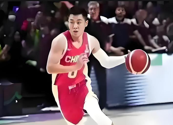 高诗岩做好准备吧~
8月5日23:00，中国男篮亚洲杯小组赛第一场比赛对阵东道主