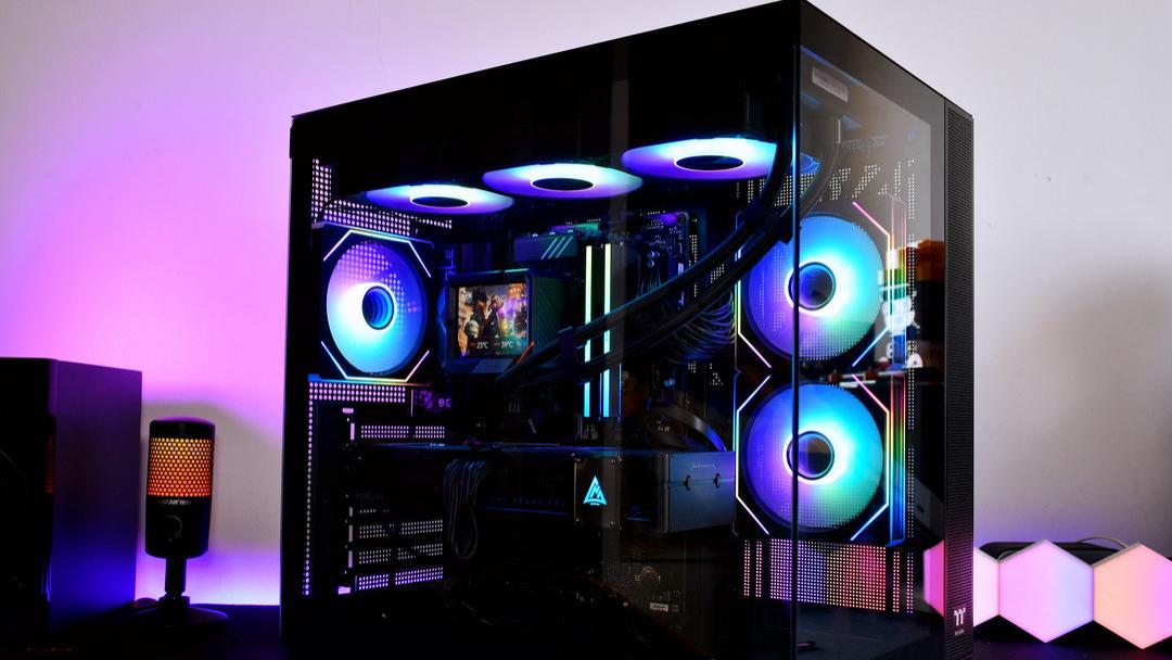 电竞氛围更浓，个性玩法更多! 钢影透EX全黑海景房主机装机分享