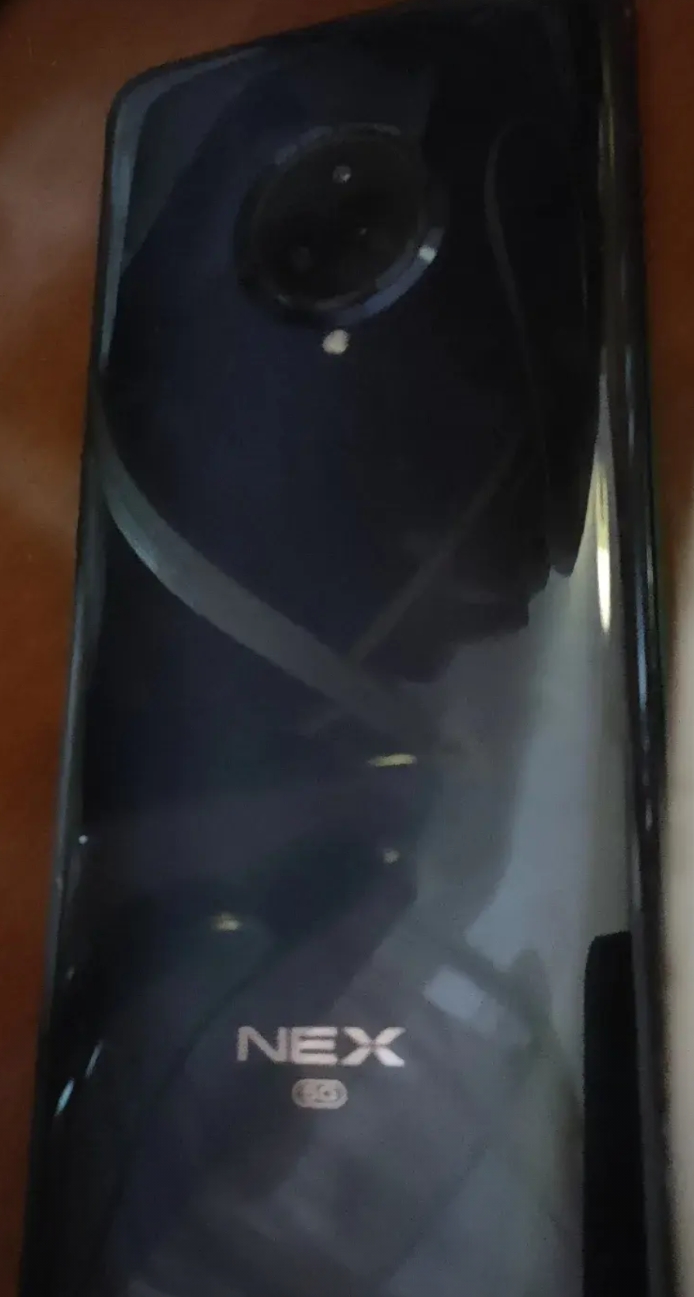 我的vivoNEX用了五年多了，这周终于主板有问题用不了了，去店里问过了，师傅检
