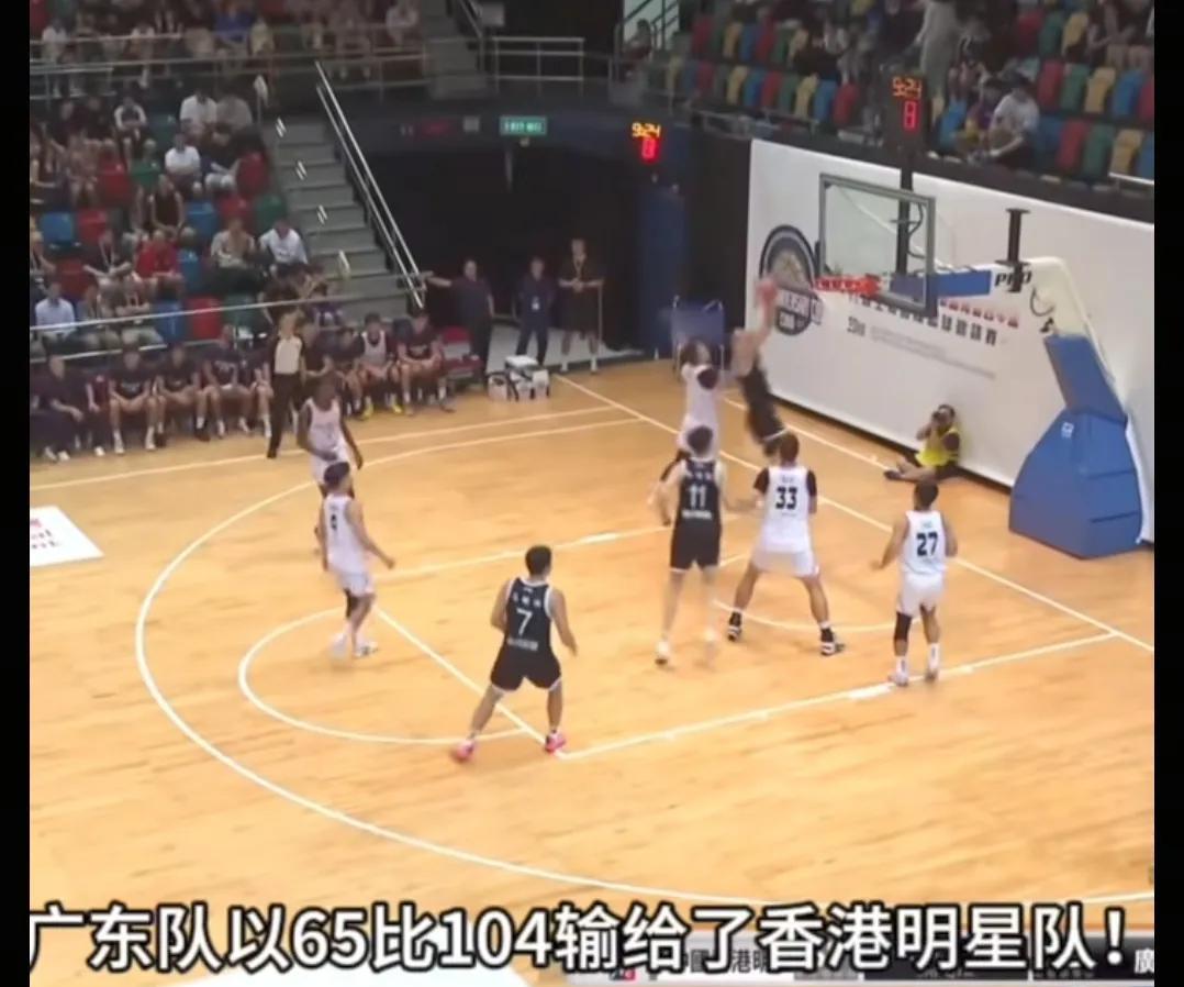 CBA俱乐部热身赛第二波开启，继山东高速男篮与美国纽约加州热身后，香港工商杯比赛